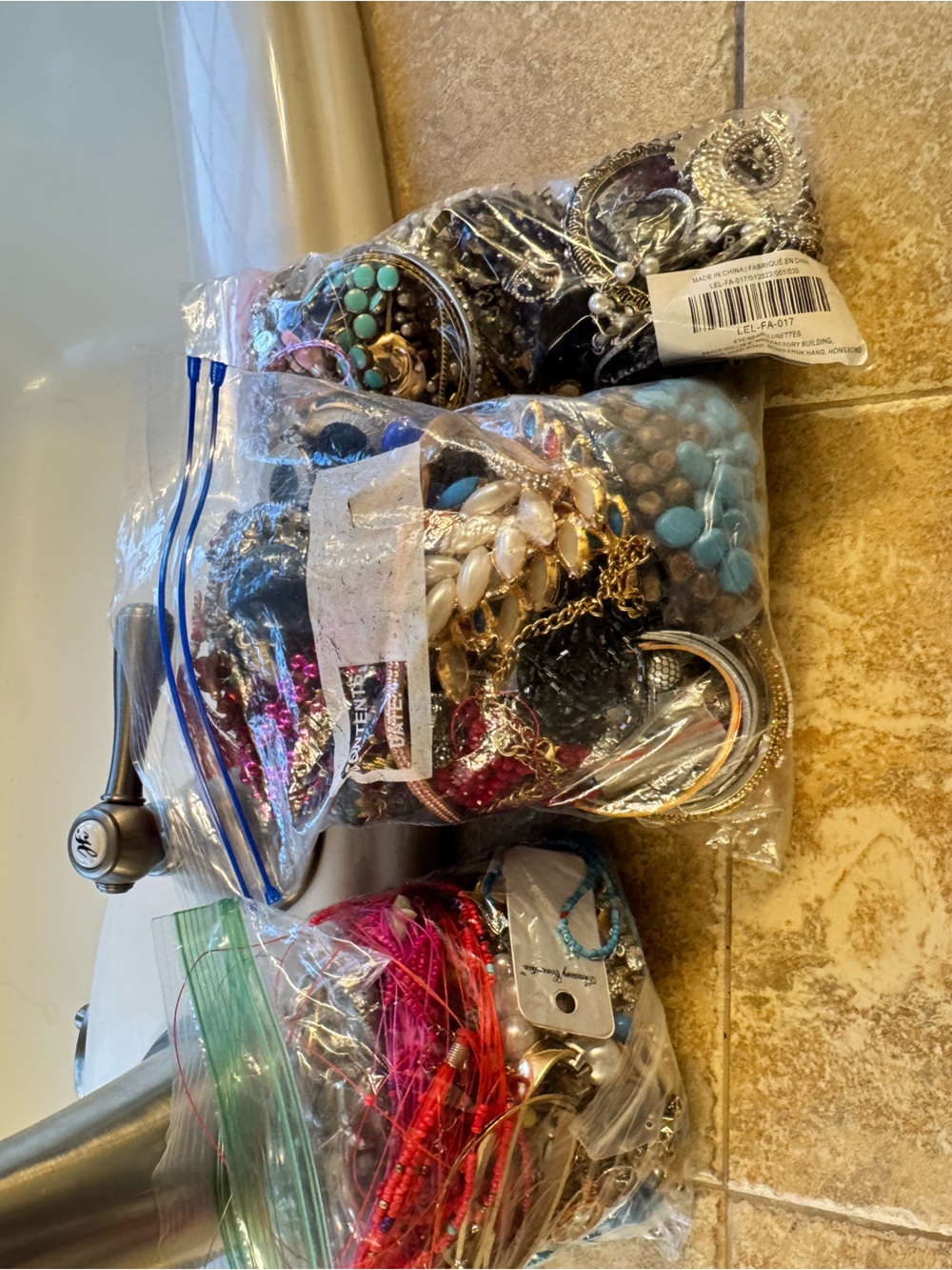 5 pounds of junk jewelry for arts and crafts